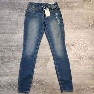 NWT MAURICES Mid Rise Denim Flex Jeggins Jeans
